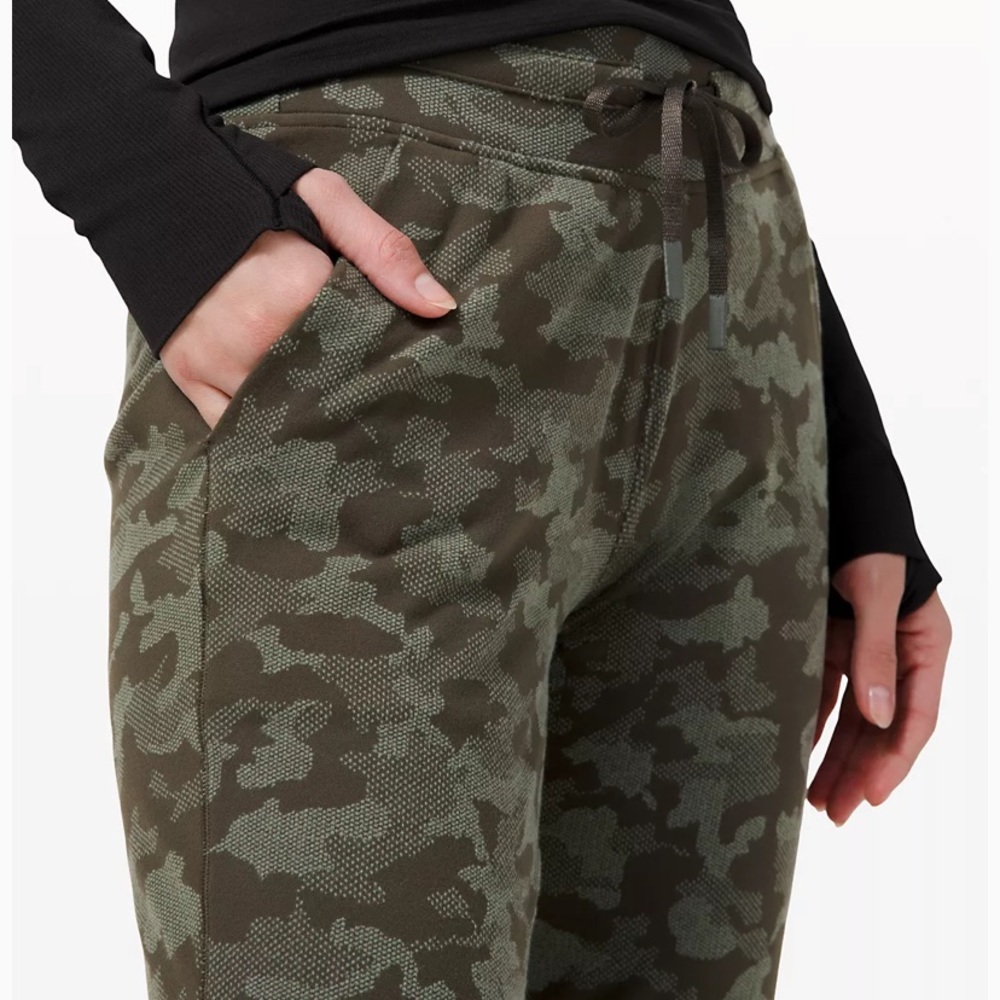 Lululemon Ready to Rulu Jogger 29” - Picture 4 of 5